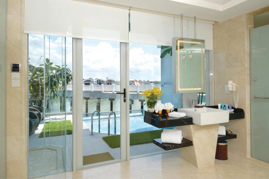 LexisHibiscusPD-Premium-Pool-Villa (1)
