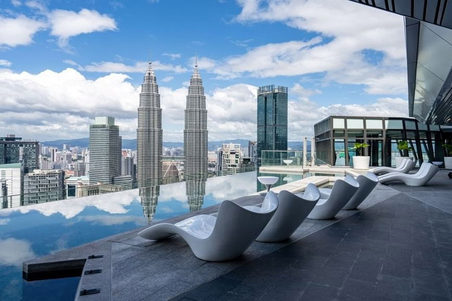 sky-infinity-pool-1