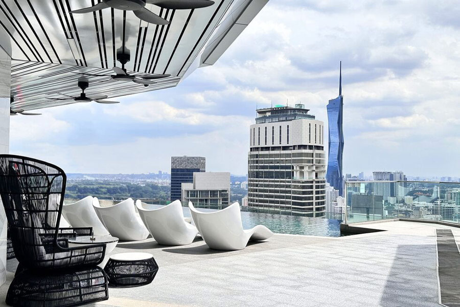 sky-infinity-pool-2
